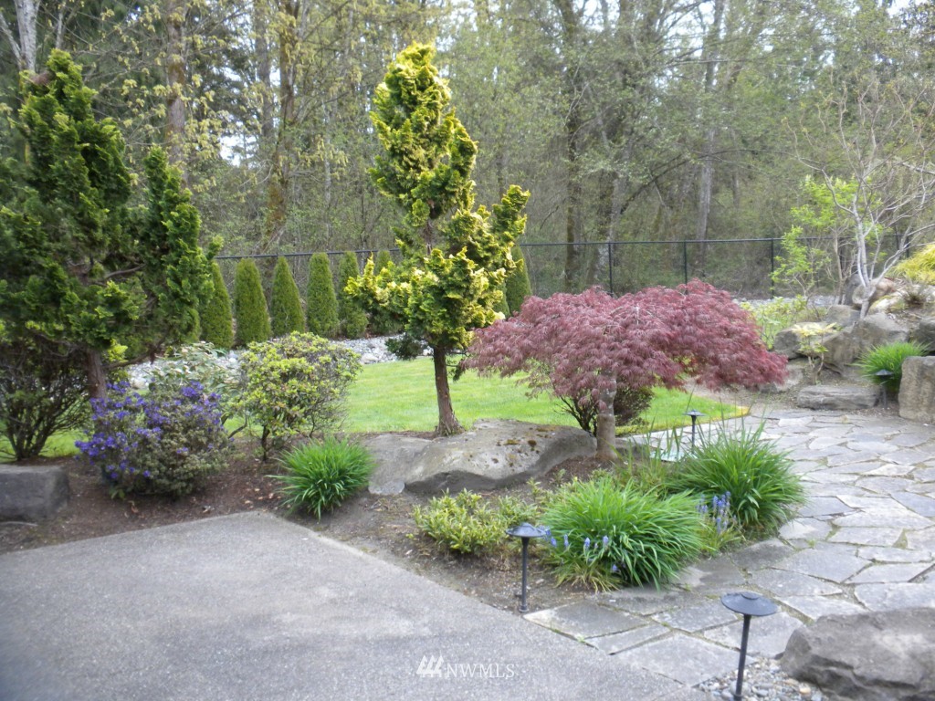 30402 Thomas Road Southeast Kent, WA 98042 - Photo 5 of 14