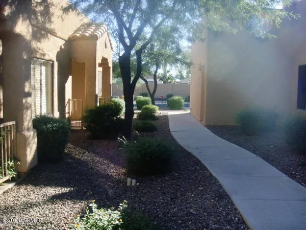 $2,500 | 8800 North 107th Avenue, Unit 10, Peoria, AZ 85345