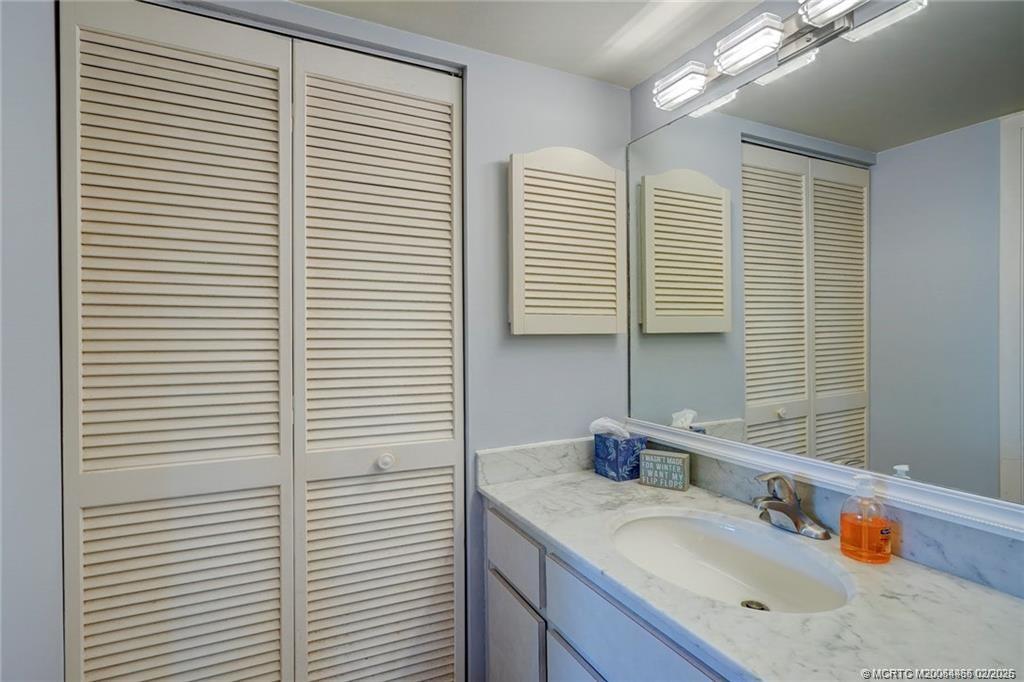 310 Golfview Circle, Unit 310 Jensen Beach, FL 34957 - Photo 9 of 24