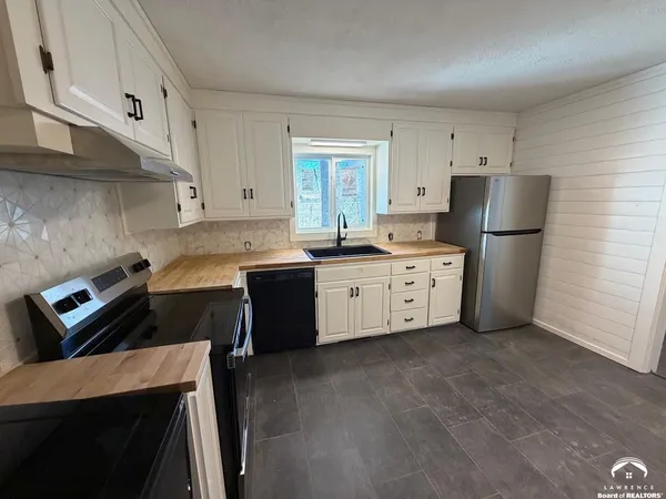 $309,500 | 2214 Ousdahl Road, Lawrence, KS 66046