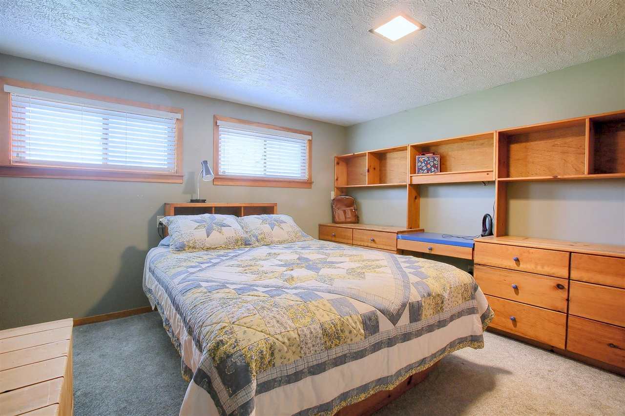 49669 Shelby Road Shelby, MI 48317 - Photo 21 of 32