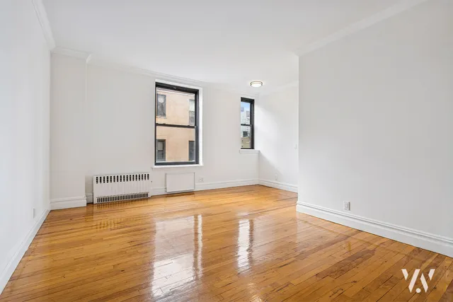$645,000 | 112 West 72nd Street, Unit 12E | Upper West Side