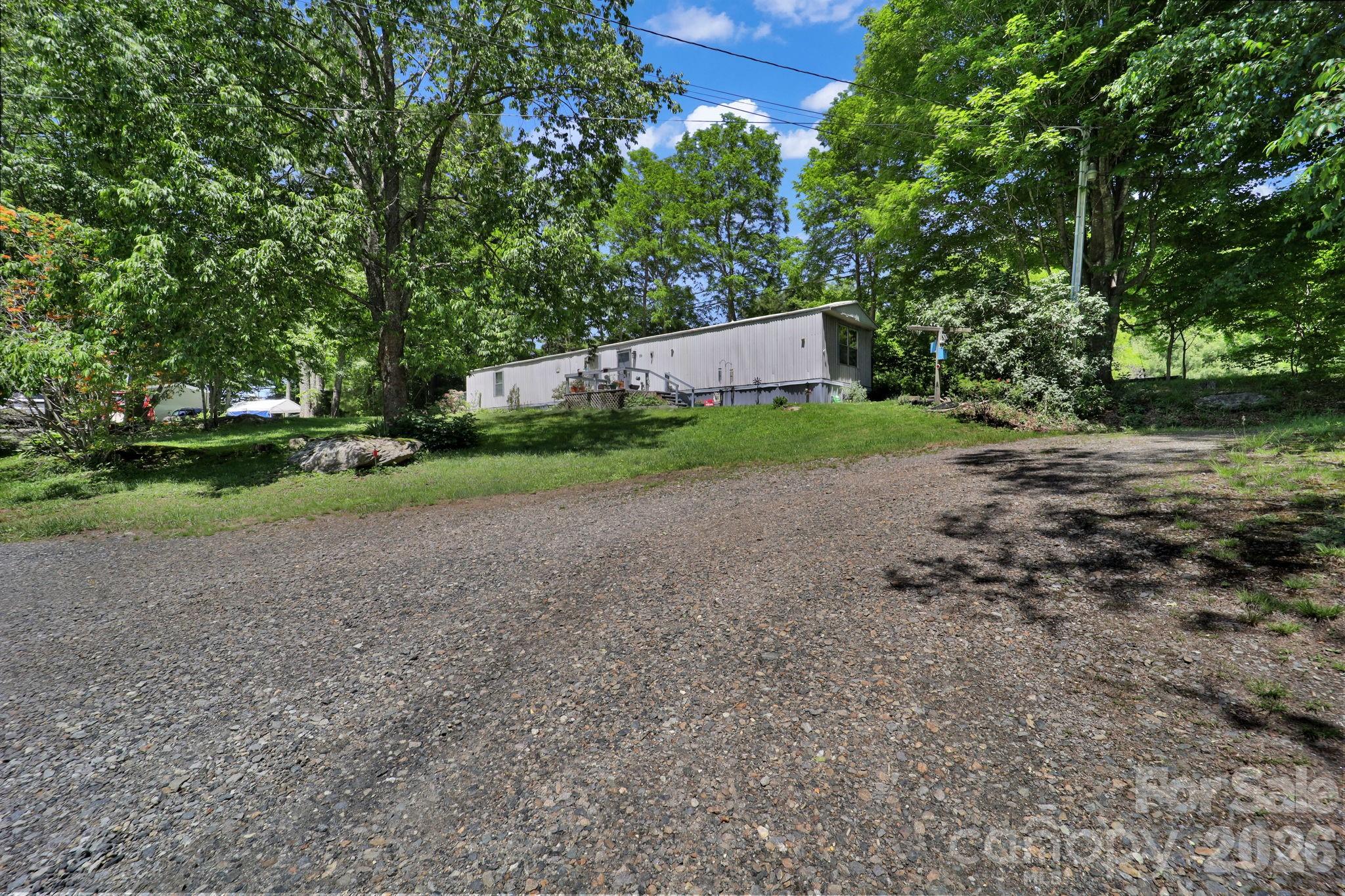 30 Little Rock Road Newland, NC 28657 - Photo 5 of 39
