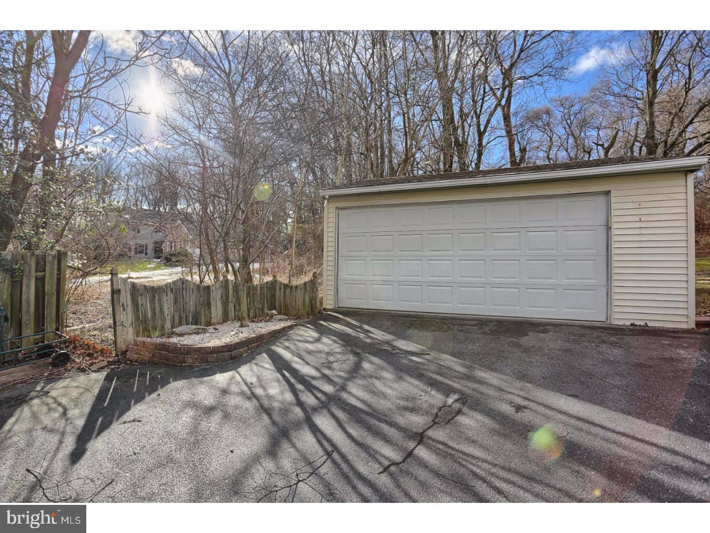 326 Parkview Road Reading, PA 19606 - Photo 22 of 25 Garage