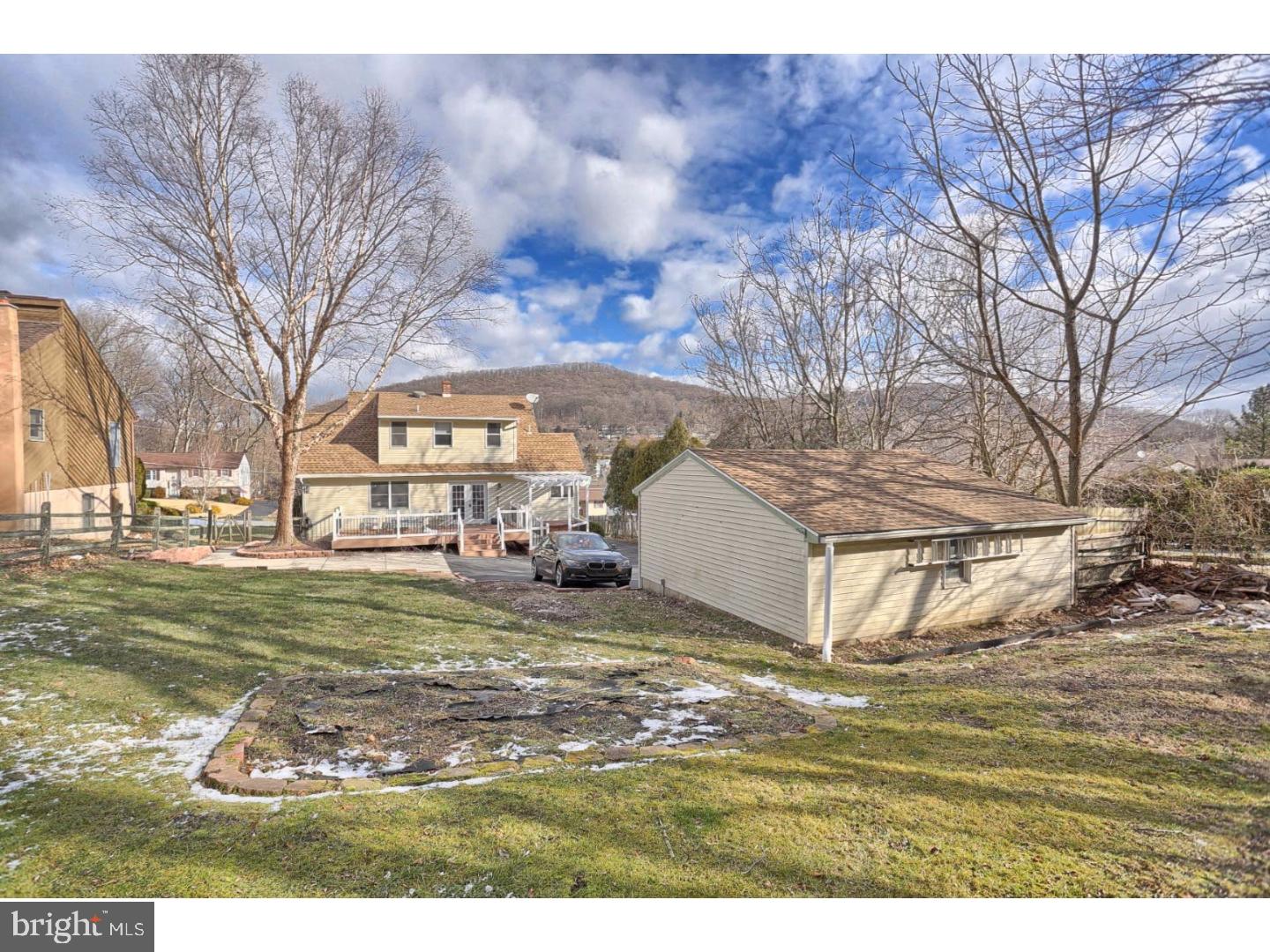 326 Parkview Road Reading, PA 19606 - Photo 23 of 25 Exterior Back