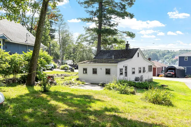 $349,900 | 32 Ells Road, Hampstead, NH 03841