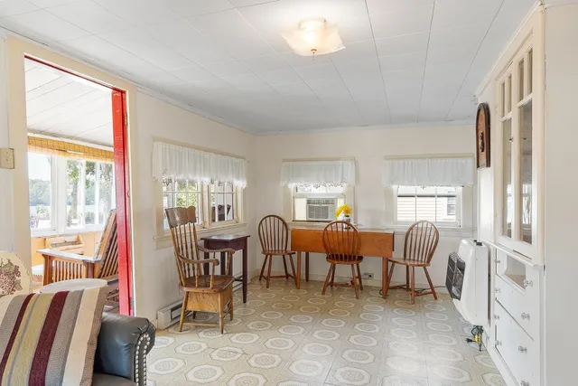 $349,900 | 32 Ells Road, Hampstead, NH 03841