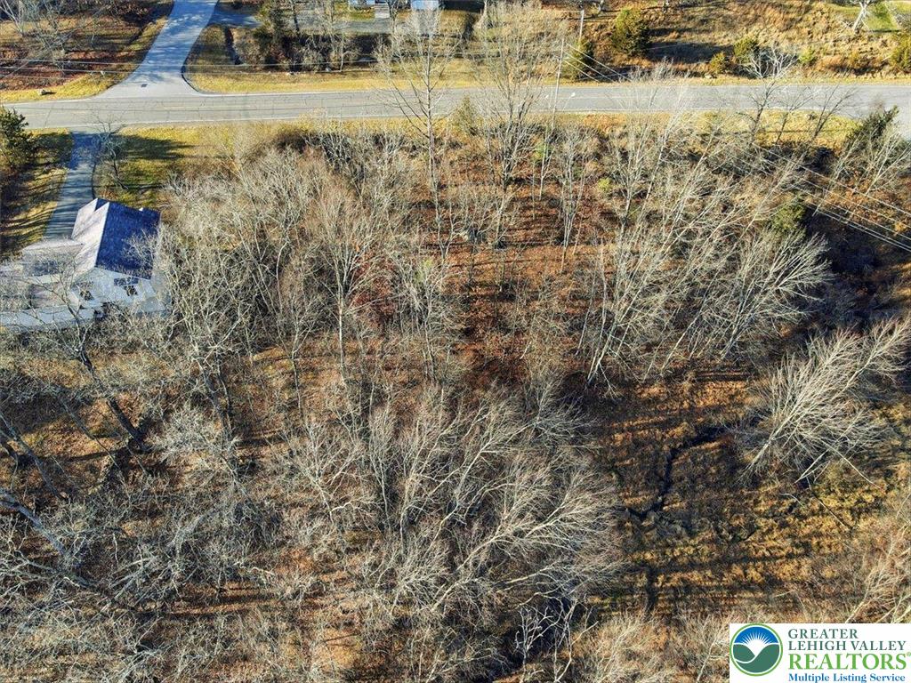 3032 32a Kirkham Road Bushkill, PA 18324 - Photo 8 of 15 a view of a city of the building and trees