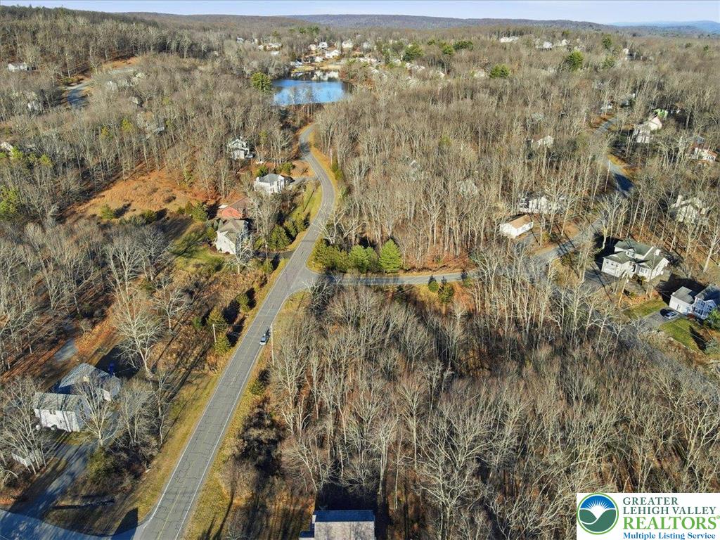 3032 32a Kirkham Road Bushkill, PA 18324 - Photo 10 of 15 view of city and mountain view