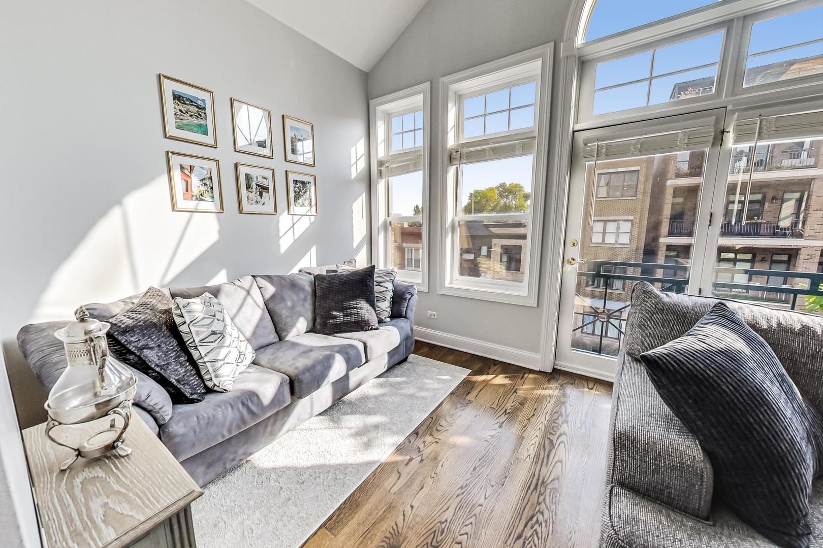 4146 North Lincoln Avenue, Unit 3 Chicago, IL 60618 - Photo 8 of 29 Gallery Image 8