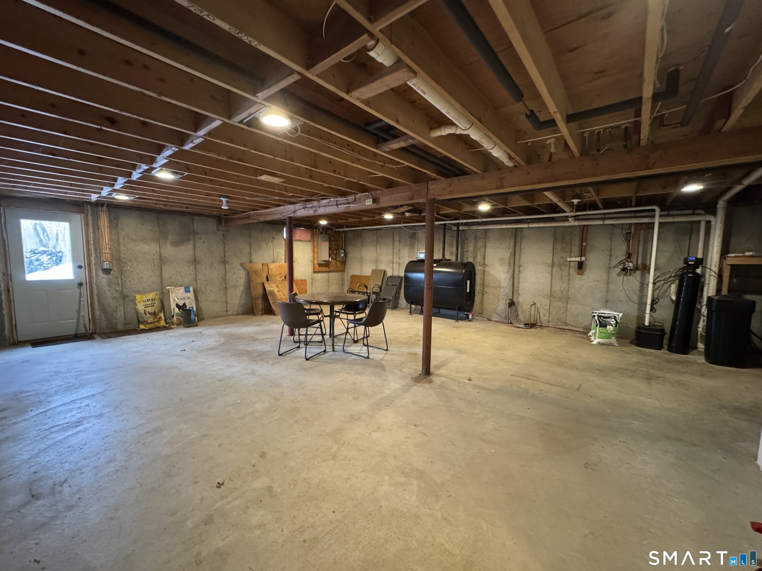237 Chestnut Hill Road Killingworth, CT 06419 - Photo 29 of 39 a view of a room with chairs