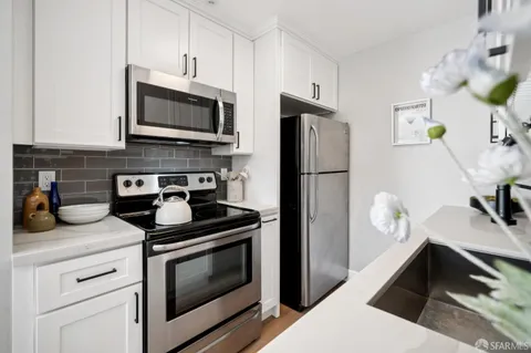 $584,000 | 5264 3rd Street, Unit 303, San Francisco, CA 94124