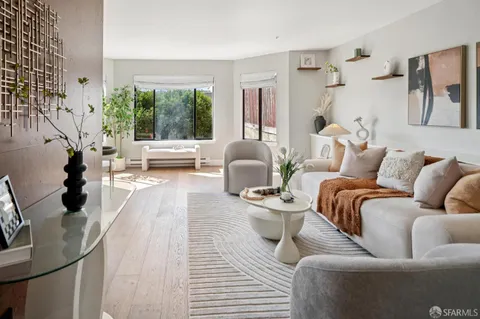 $584,000 | 5264 3rd Street, Unit 303, San Francisco, CA 94124