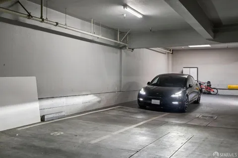 $584,000 | 5264 3rd Street, Unit 303, San Francisco, CA 94124