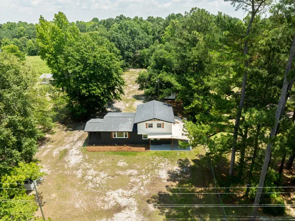 $279,000 | 2102 North State Highway 35, St. Stephen, SC 29479