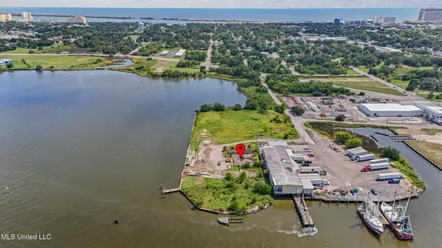 $14,950,000 | 540 Bayview Avenue, Biloxi, MS 39530