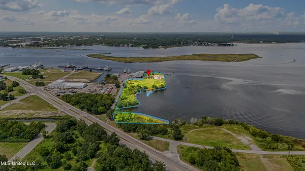 $14,950,000 | 540 Bayview Avenue, Biloxi, MS 39530