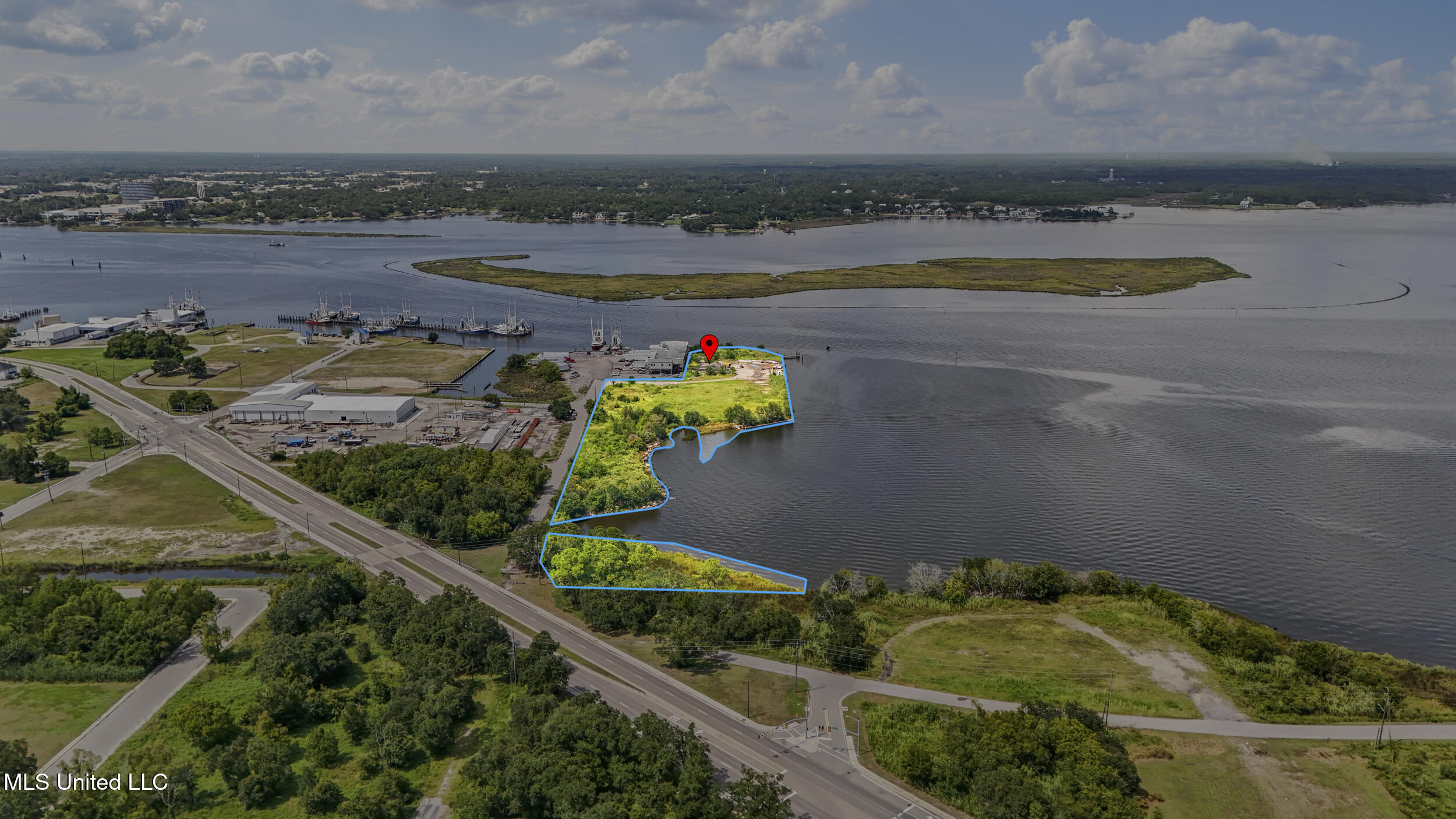 540 Bayview Avenue Biloxi, MS 39530 - Photo 3 of 23 540 bayview ave, biloxi, ms_cpm_001_addo