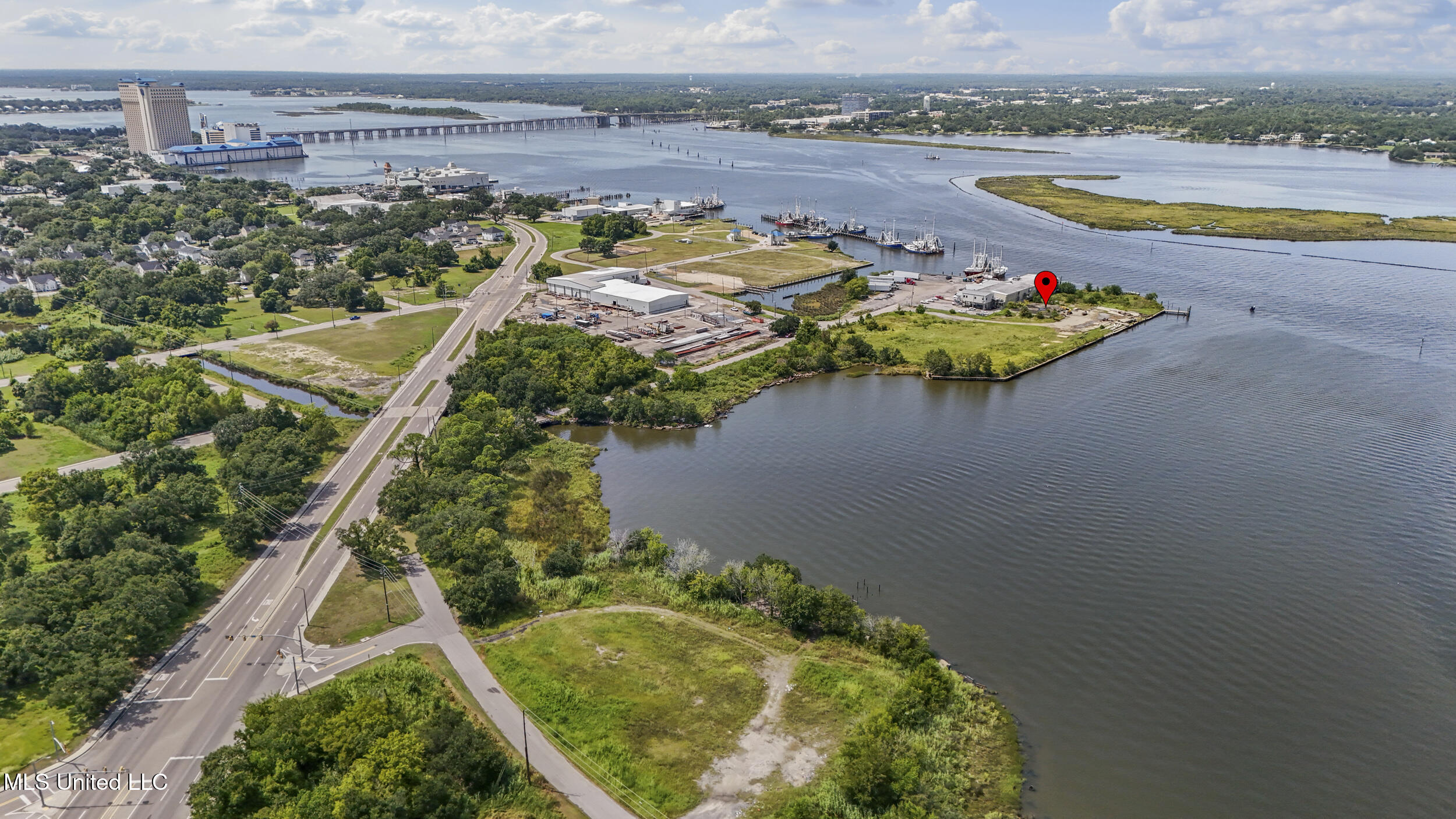 540 Bayview Avenue Biloxi, MS 39530 - Photo 4 of 23 540 bayview ave, biloxi, ms_cpm_007