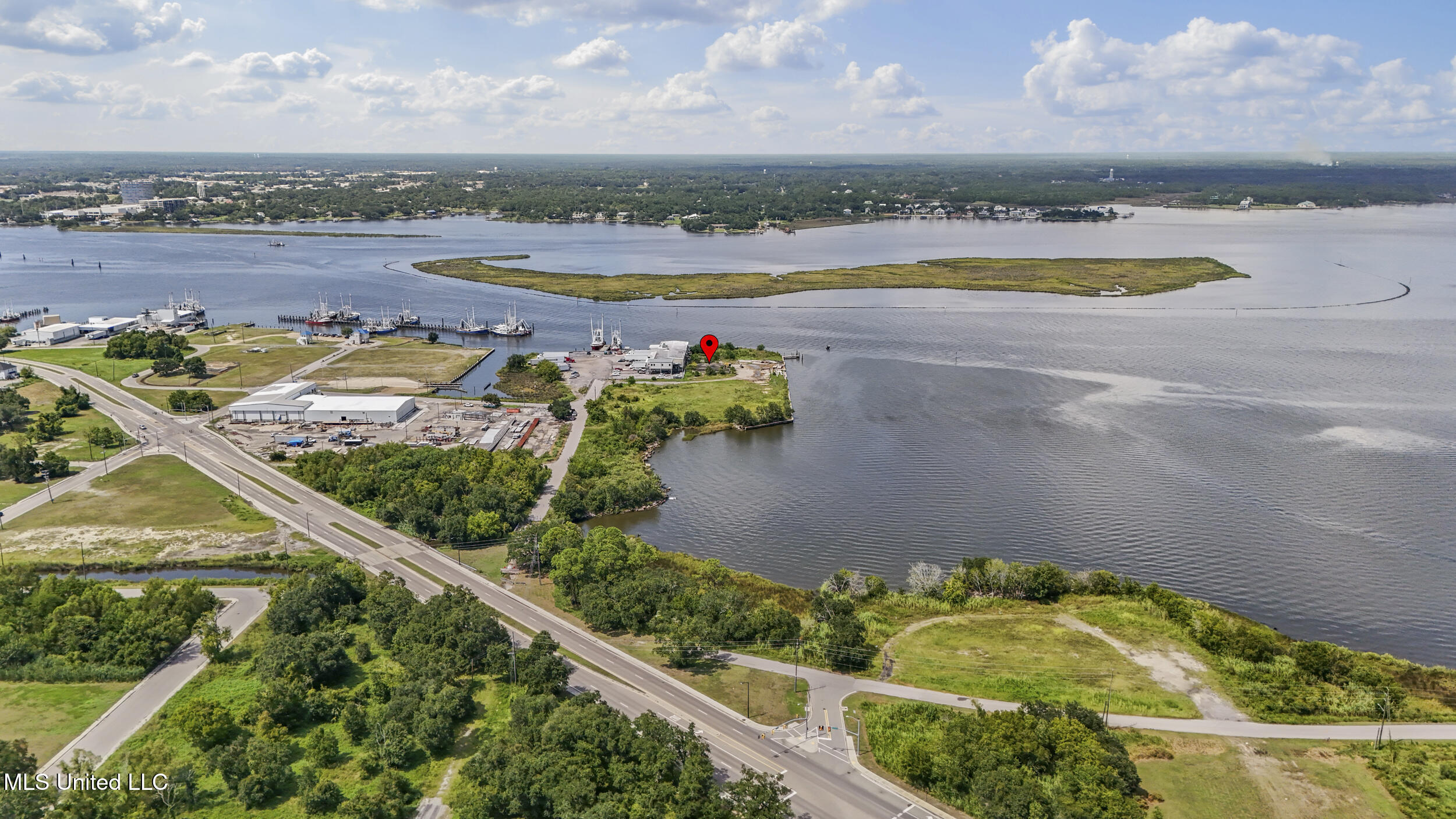 540 Bayview Avenue Biloxi, MS 39530 - Photo 6 of 23 540 bayview ave, biloxi, ms_cpm_001