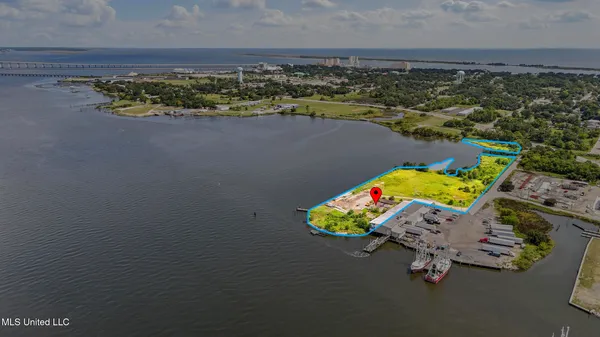 $14,950,000 | 540 Bayview Avenue, Biloxi, MS 39530