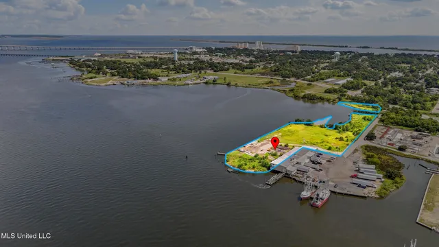 $14,950,000 | 540 Bayview Avenue, Biloxi, MS 39530