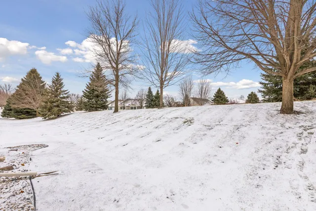 $300,000 | 14549 Beverly Lane, Savage, MN 55378