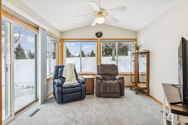 $300,000 | 14549 Beverly Lane, Savage, MN 55378