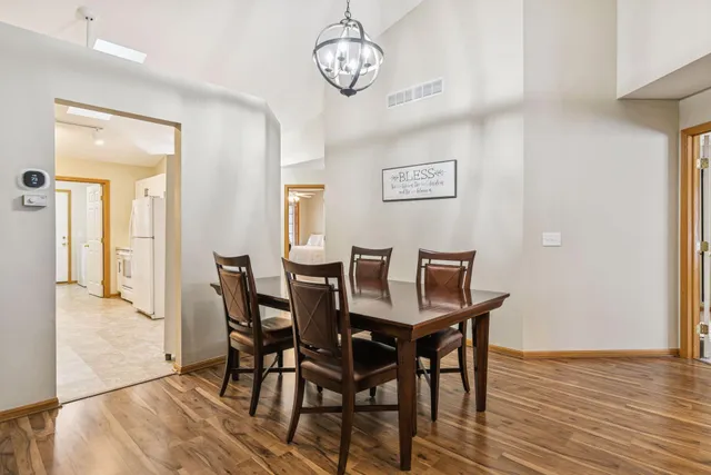 $300,000 | 14549 Beverly Lane, Savage, MN 55378