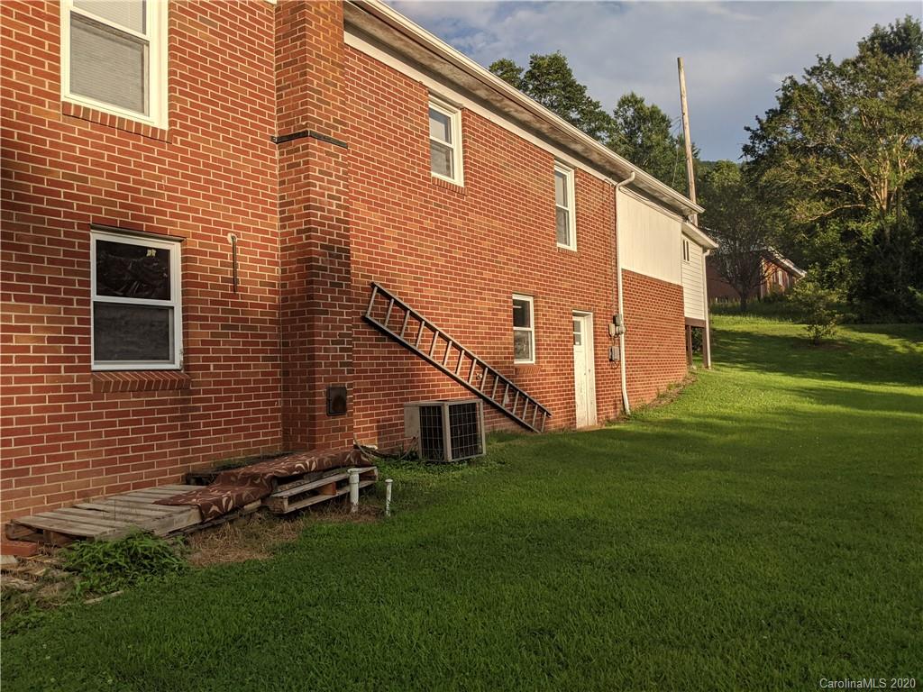 5208 Burkemont Road Morganton, NC 28655 - Photo 8 of 12 Gallery Image 8