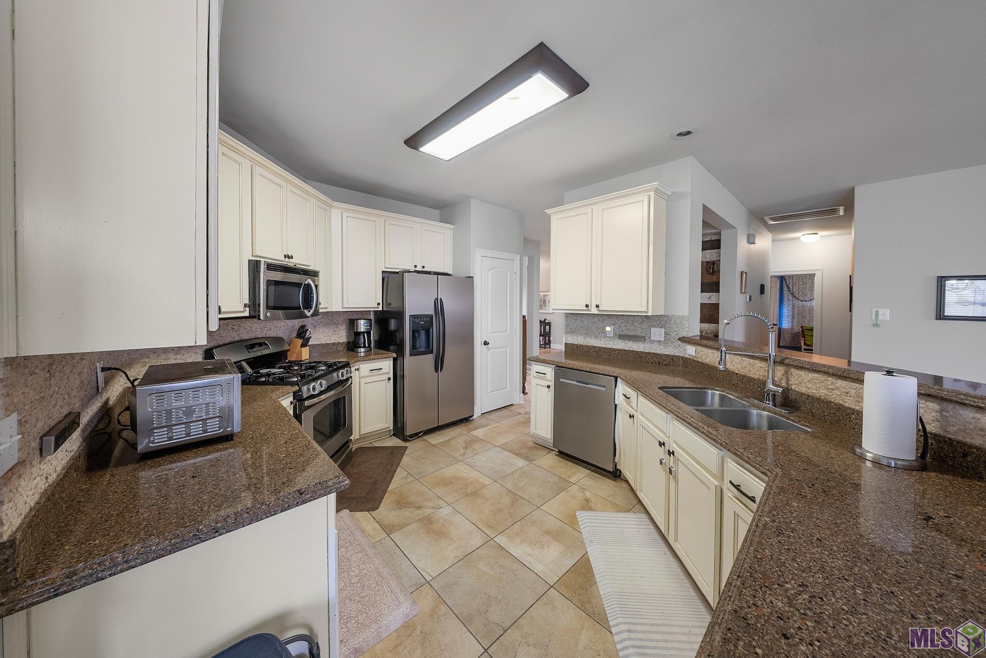 301 Mark Drive Covington, LA 70433 - Photo 5 of 21