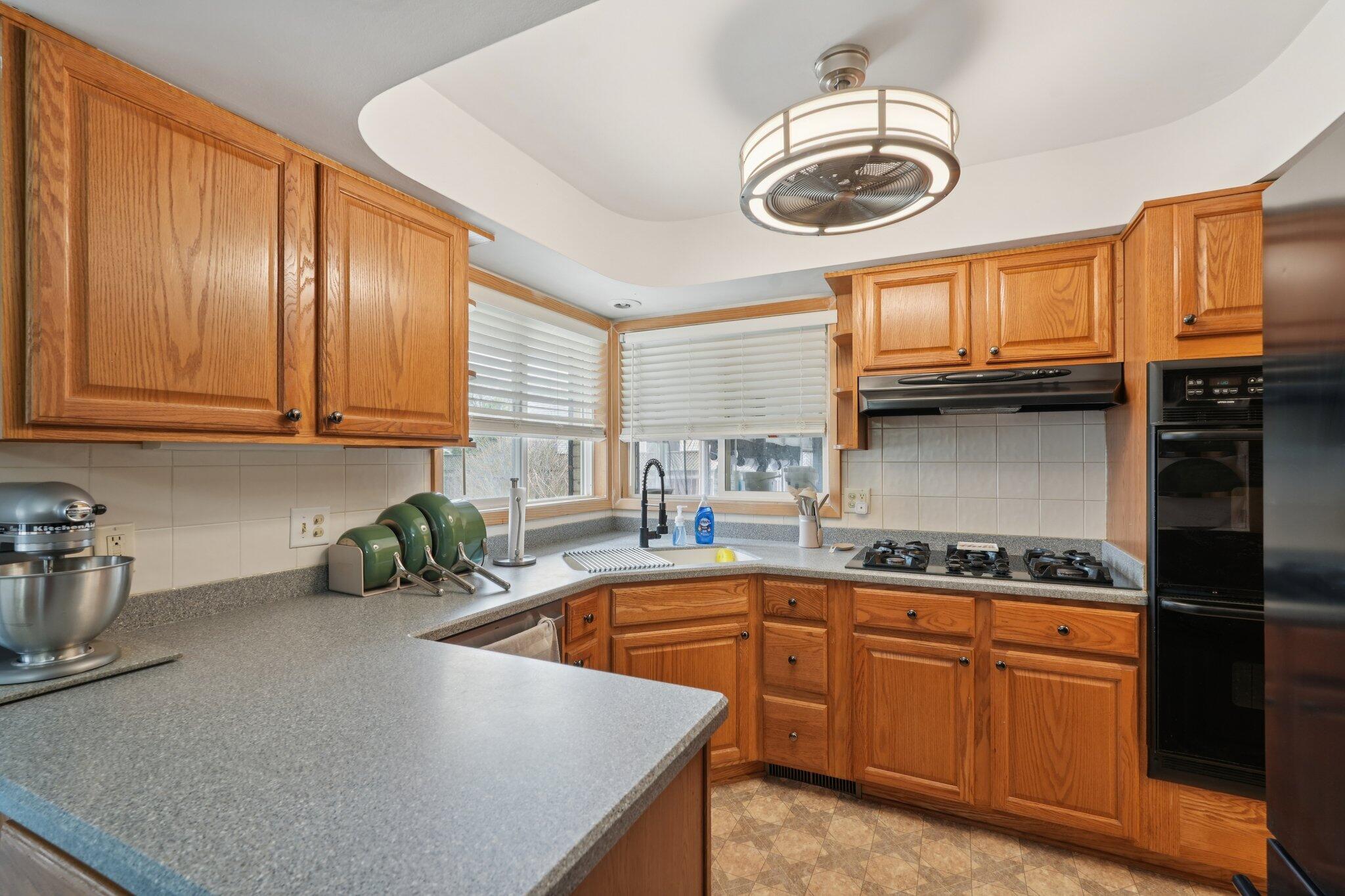 4004 86th Place Pleasant Prairie, WI 53142 - Photo 21 of 61 21-web-or-mls-86th Pl-S0104-021