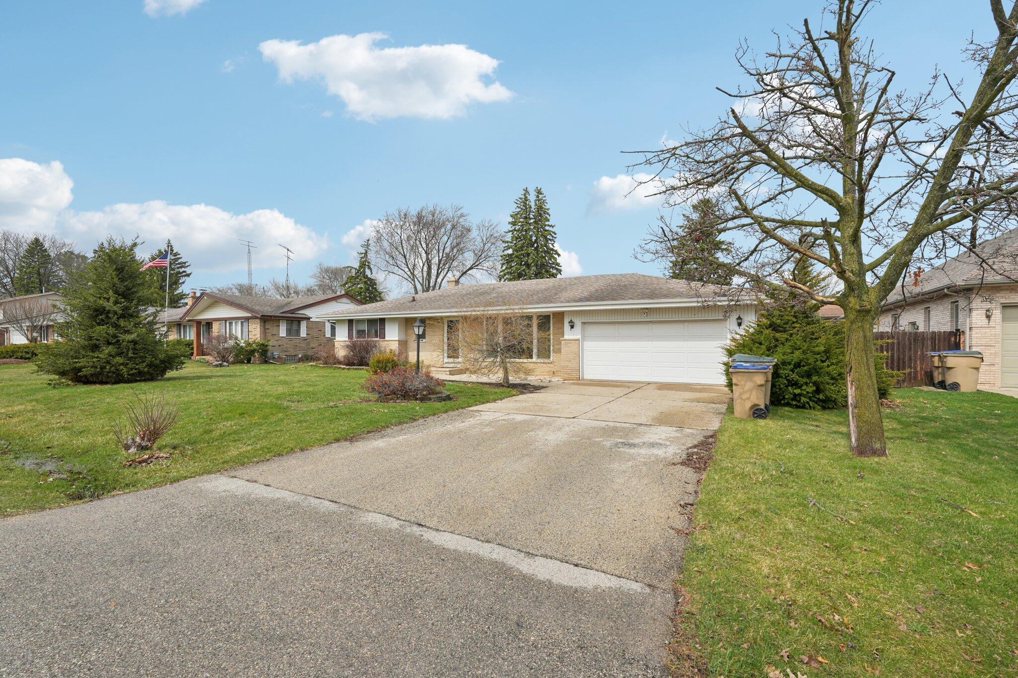 4004 86th Place Pleasant Prairie, WI 53142 - Photo 3 of 61 3-web-or-mls-86th Pl-S0104-003