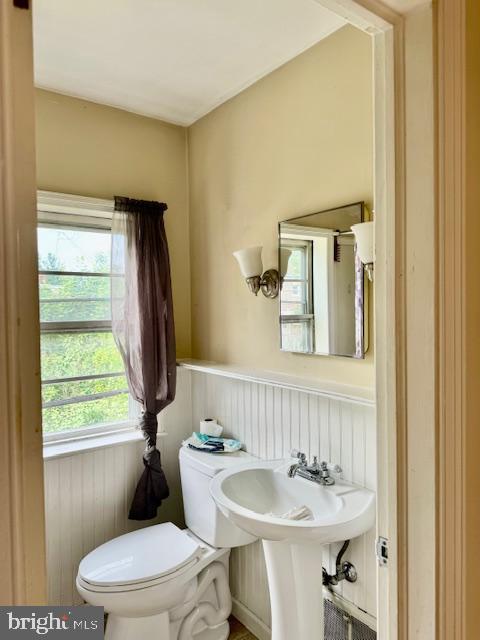 721 George Street Lancaster, PA 17603 - Photo 12 of 21 BATHROOM