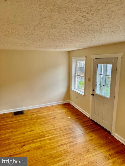 721 George Street Lancaster, PA 17603 - Photo 14 of 21 1ST BEDROOM