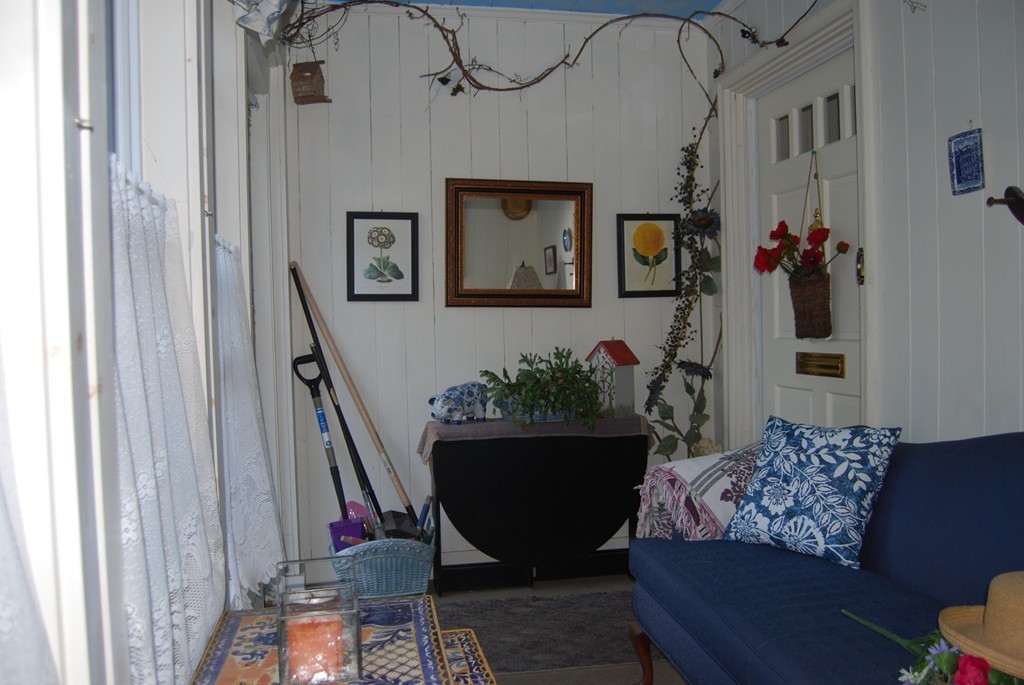 31 Locust Road Methuen, MA 01844 - Photo 5 of 25 Gallery Image 5