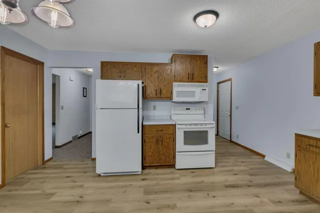 $259,900 | 110 Ash Street East, St. Joseph, MN 56374