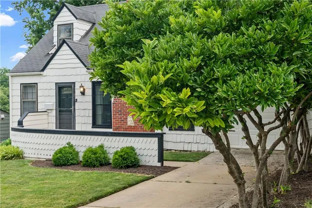 $445,000 | 4816 Terrace Street, Kansas City, MO 64112
