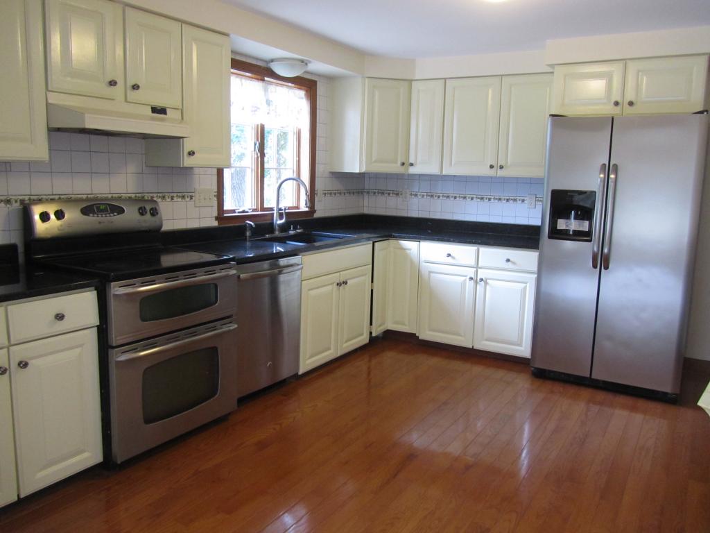 8.5 Seaverns Bridge Road Merrimack, NH 03054 - Photo 6 of 31 Gallery Image 6