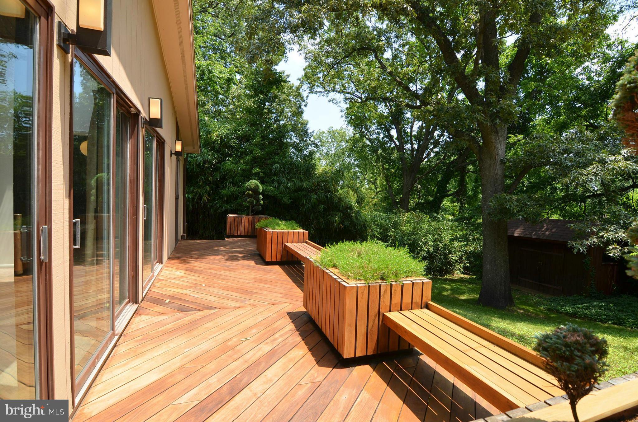 969 Shore Acres Road Arnold, MD 21012 - Photo 23 of 30 Deck with bench and planters