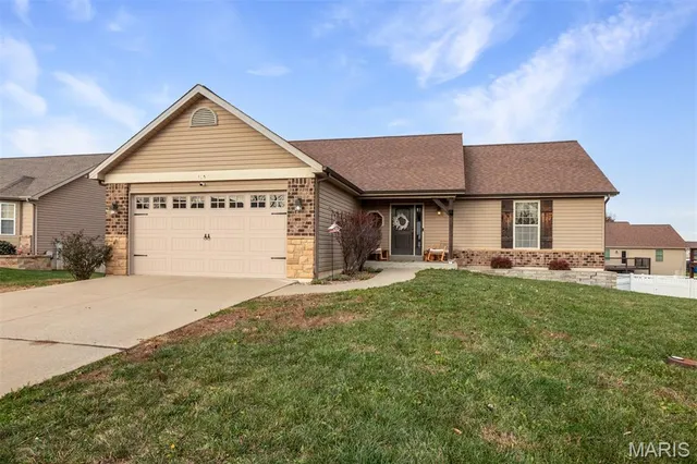 $329,900 | 155 Quail Creek Drive, Wright City, MO 63390