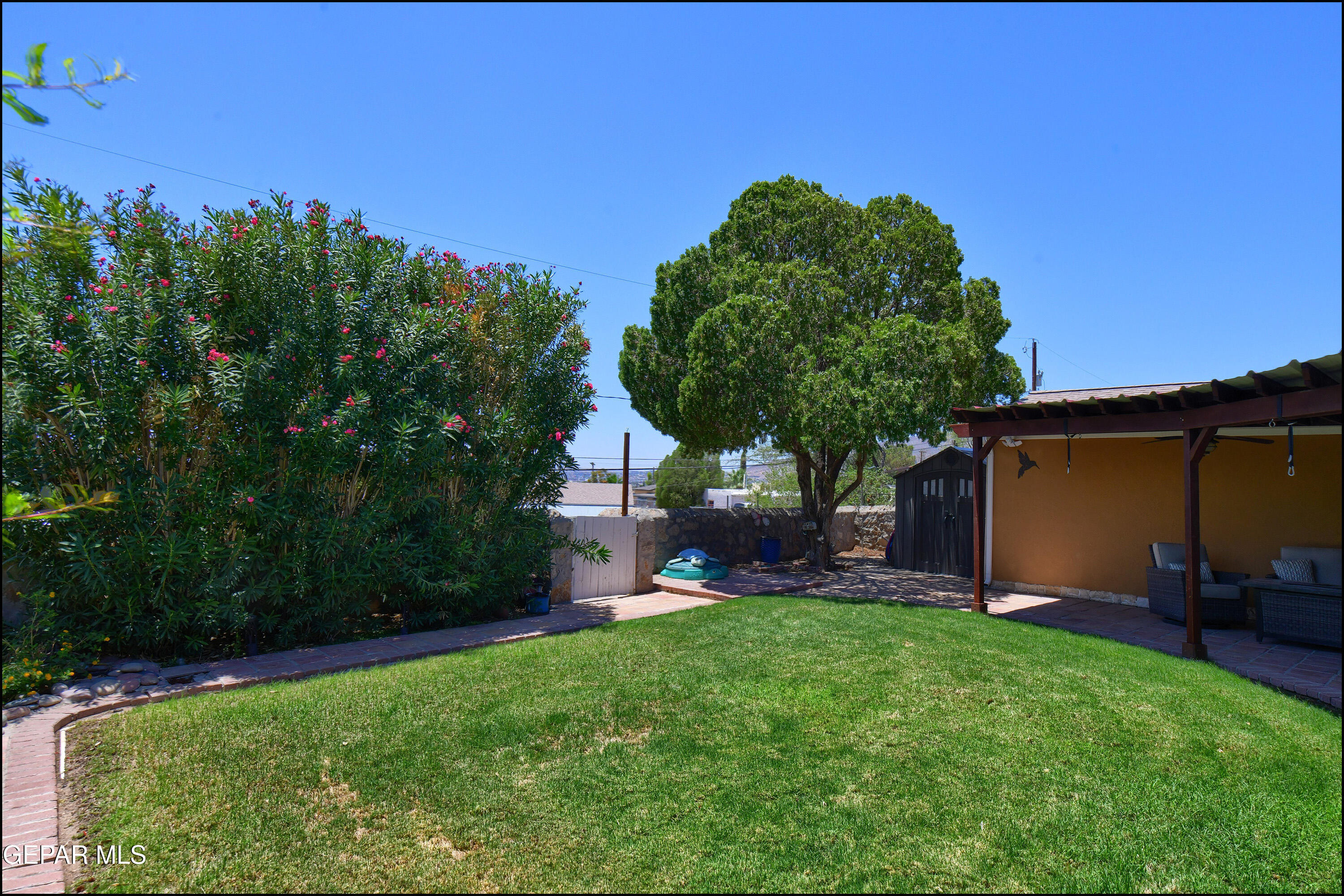 5316 Garry Owen Road El Paso, TX 79903 - Photo 35 of 38 36