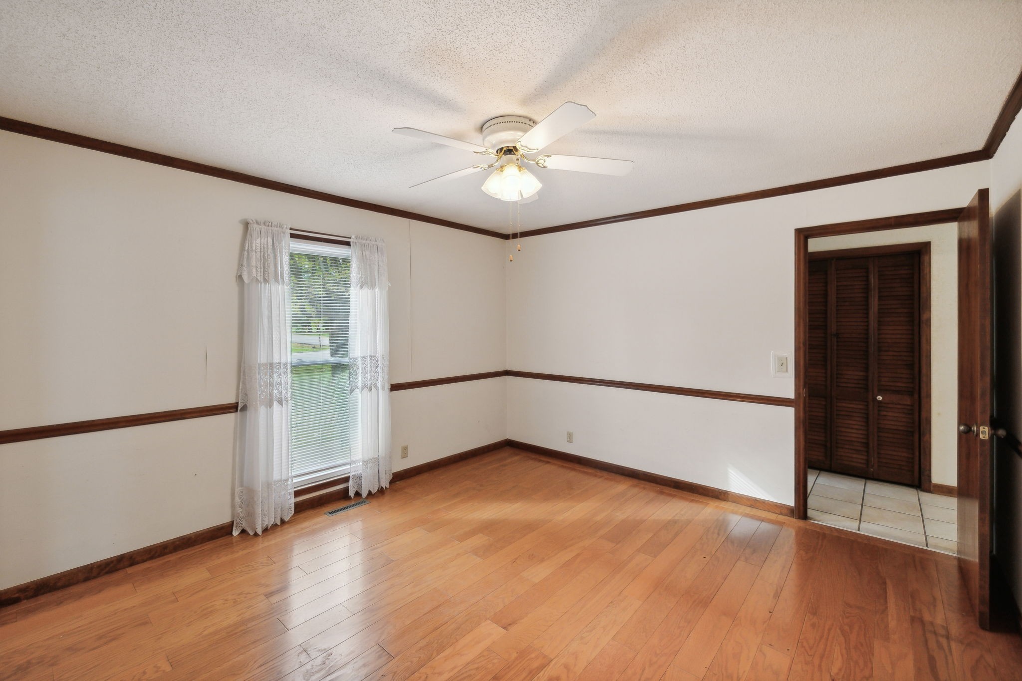 4068 Confederate Road Murfreesboro, TN 37128 - Photo 12 of 53 Another angle of the Dining Room.