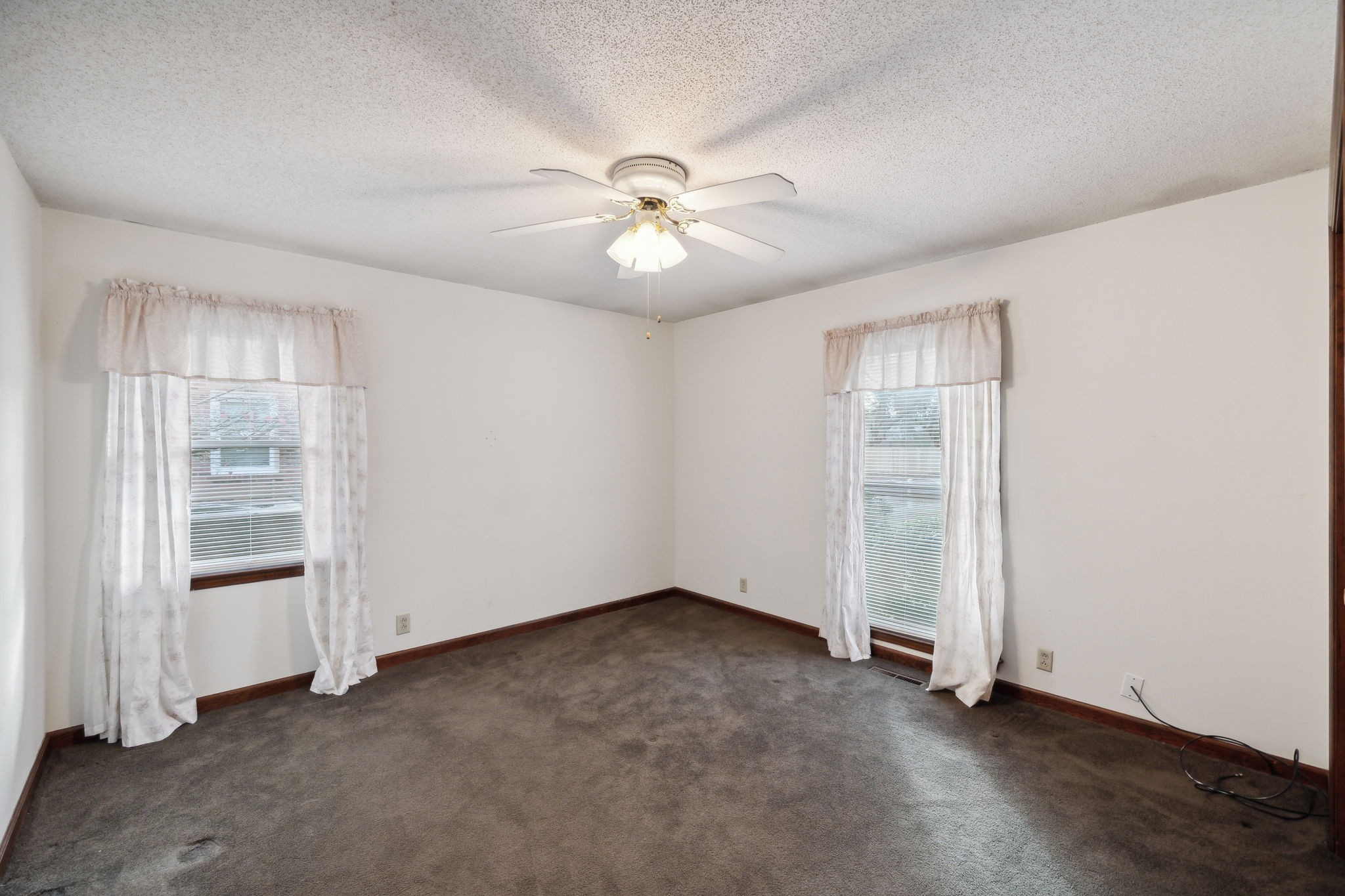 4068 Confederate Road Murfreesboro, TN 37128 - Photo 29 of 53 Bedroom 2 with 2 windows.