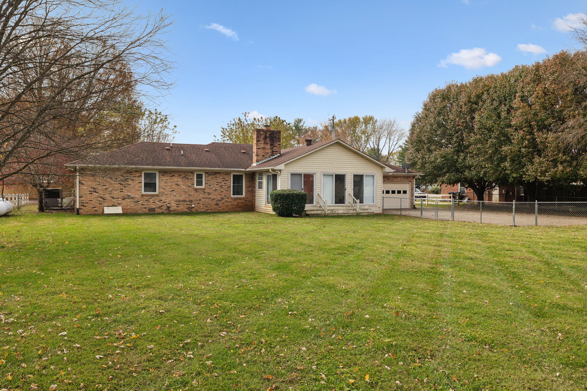 4068 Confederate Road Murfreesboro, TN 37128 - Photo 43 of 53 Nicely manicured lawn and rear view of the home.