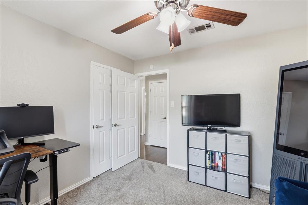 2413 Meadow View Bedford, TX 76021 - Photo 23 of 39