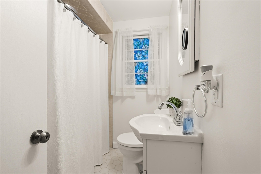 12 Moore Road Westford, MA 01886 - Photo 14 of 26