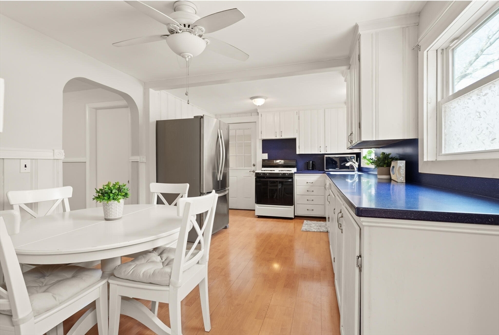 12 Moore Road Westford, MA 01886 - Photo 4 of 26