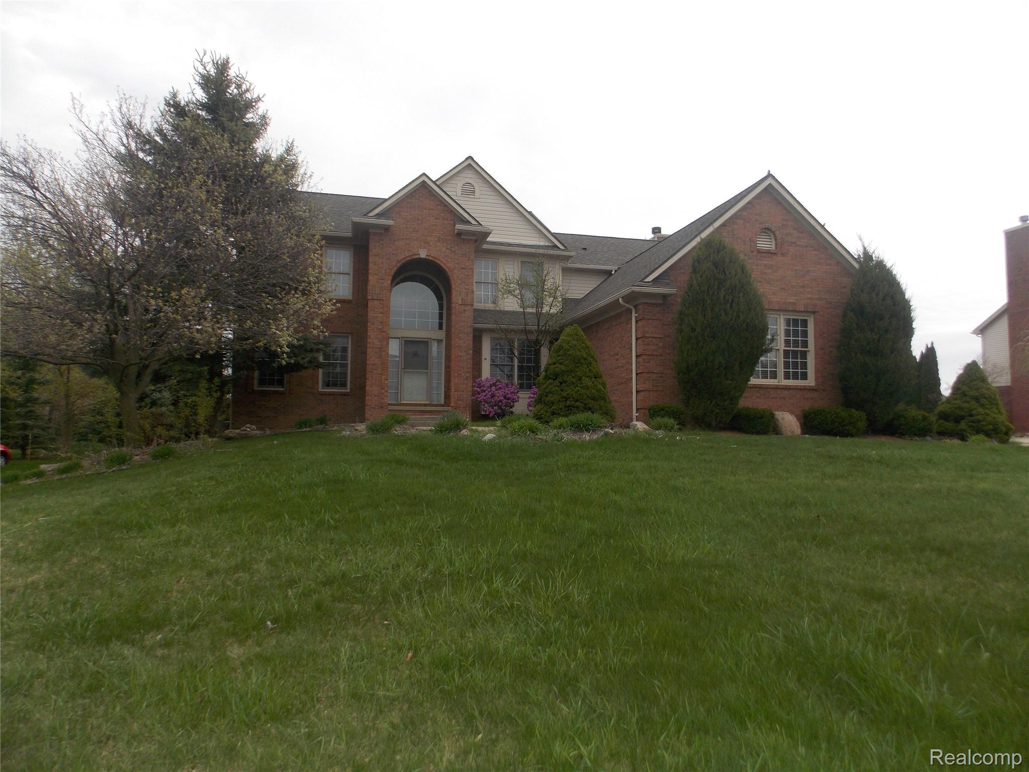 3967 May Center Road Lake Orion, MI 48360 - Photo 1 of 29 DSCN2876.JPG