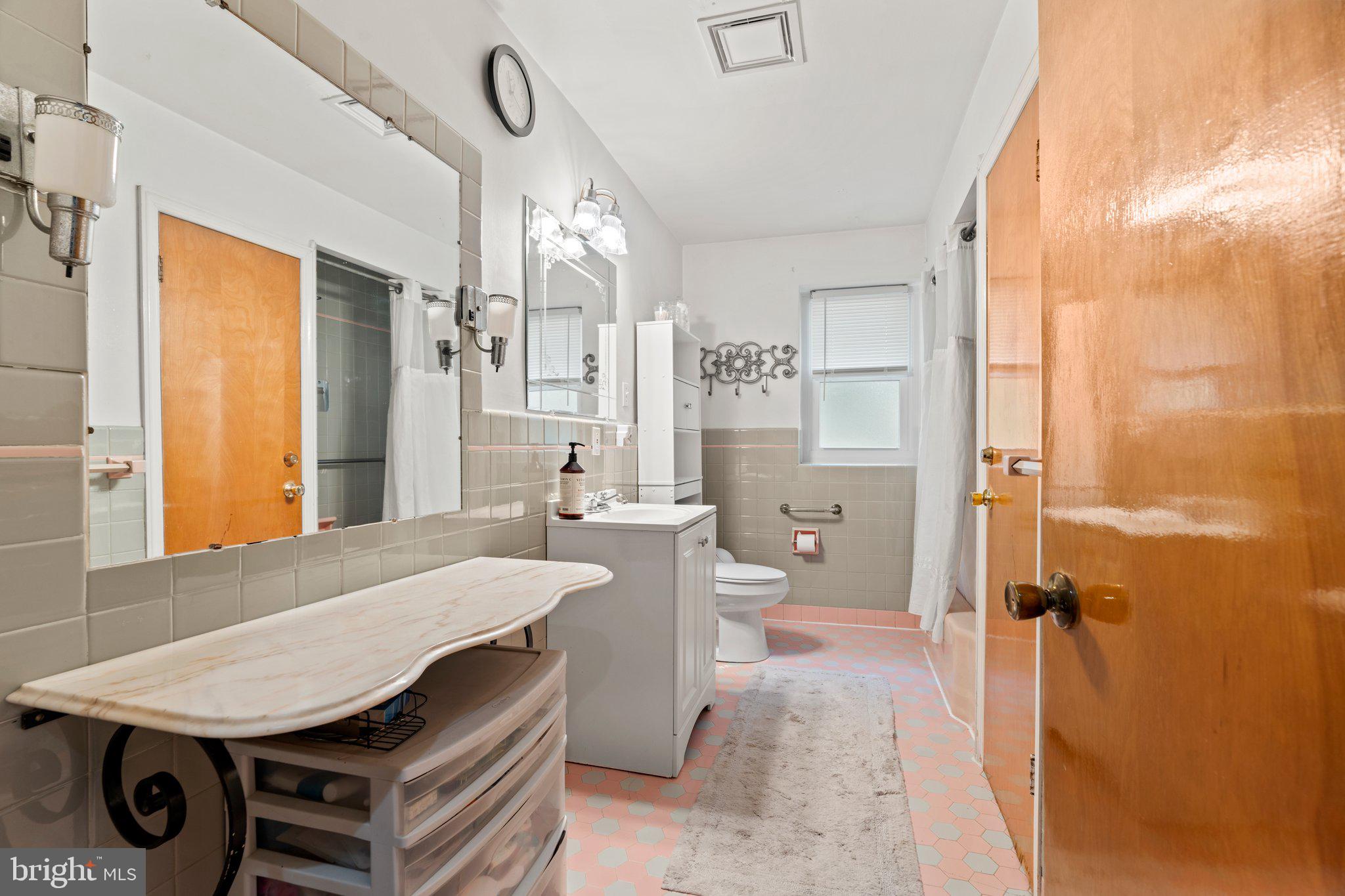 4761 Yates Road Bensalem, PA 19020 - Photo 16 of 37 Primary Bathroom